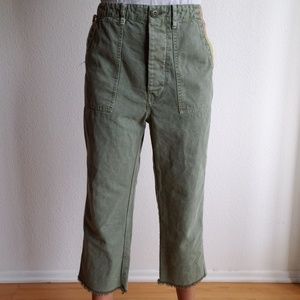 The Great Cargo Distressed Embroidered Capris 28